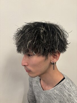 ヘアーアトリエルキナ(hair atelier LUCINA) 波巻きパーマハイライトメンズパーマ