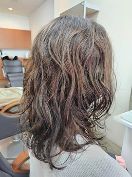 フルーヴ(fleuve) 大人スパイラルパーマ