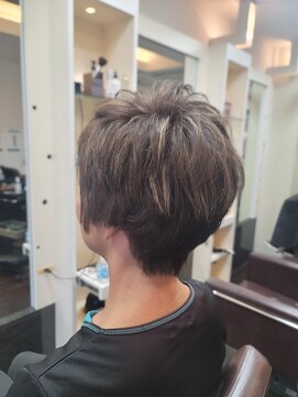 榮美容室 本店 ショートカット