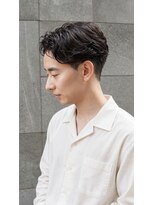 ネイヴィル(navile)&nbsp;刈り上げセンターパート×ナチュラルパーマ