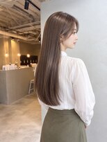 ウト(Uto)&nbsp;レイヤーカット/グレージュ/メテオ髪質改善/京都烏丸四条
