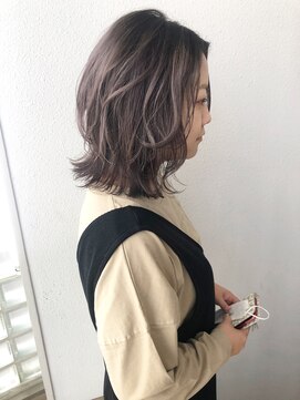 モナン(monan) ボブルフ　ネオウルフ × ラベンダーカラー　こなれミディ