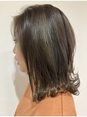 ひし形の美人シルエットにハネ感で遊びを投入!