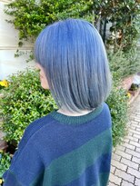ファーレンピュア(FAHREN PURE)&nbsp;ボブ／ハイトーン／ブルー／韓国ヘア／成人式