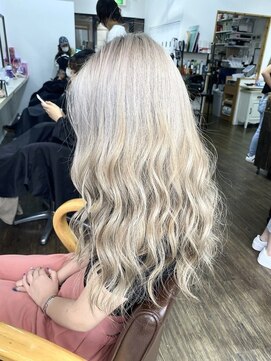 ユートピア(U topia) ミルクティーカラー/シルバーカラー