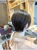 20代30代40代抜け感ショートレイヤーミルクティベージュ