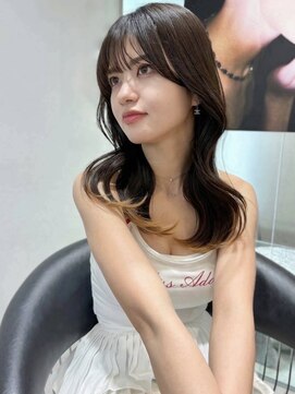 ロンドアンメゾン 原宿(Lond un Maison.) ふんわりミディアム/くびれヘア/レイヤーカット/エンドカラー