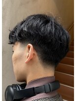 ミリオンバックス 御徒町店(Million Backs)&nbsp;センターパート/前分け/マッシュ<理容室>[メンズ/眉毛/バーバー]