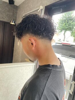 スレイ(SLAY)の写真/メンズカットも大好評！ツイスパ/波巻き/ニュアンスパーマなど、人気のパーマstyleおまかせください☆