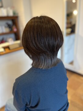 ヘアーコンセプト(HAIR CONCEPT) ミニウルフ くびれボブ