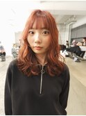 ケアブリーチハイトーンレッドブラウンカーリーヘア