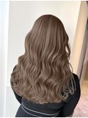 ヘーゼルベージュ　ブリーチなし　レイヤーカット　海外風