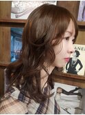 赤みレスの透けブラウンで叶える、大人可愛い抜け感ヘア