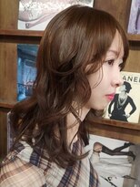 ブロック ジャポン(bloc japon)&nbsp;赤みレスの透けブラウンで叶える、大人可愛い抜け感ヘア