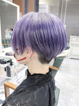 ツーブロック刈り上げハンサムショート/パープルブルー