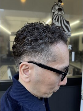 バーバーミキ(BARBER MIKI) ウェーブパーマ/刈り上げ