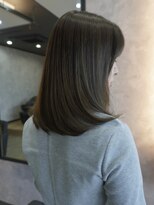 トラント ミル(TRENTEMILLE) 纏まるミディアムスタイル×オリーブベージュ