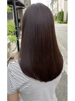ヘアー リーフ(Hair Leaf)の写真/くせ毛・うねりを見極め、大人女性の髪を艶と手触りの良い扱いやすい髪へ