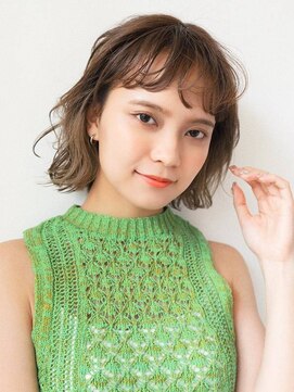 アーダー(ADER) パールベージュ×レイヤーボブ