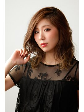 アッシュタカサキ(ash takasaki) 20代30代★スタイリング簡単♪大人耳かけ×毛先パーマ