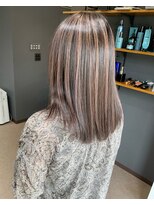 ラポードヘアークラフト(RAPPORD hair craft)&nbsp;セミロングスジ感ピンクハイライト