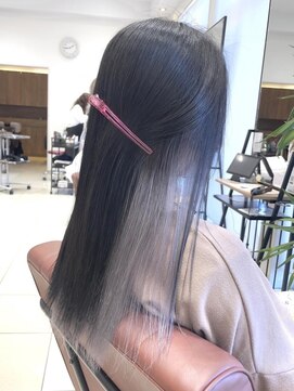 クアトログランシュ ひたちなか店(QUATRO×GranCieux) インナーカラー×シルバーグレー