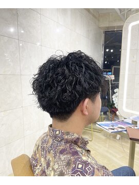 ヘアーサロン タカヒロ(Hair Salon TAKAHIRO) ツイスパ刈り上げスタイル