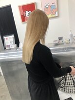 ケプカ(KEPKA)&nbsp;グラデーション ブロンド ブリーチ ハイトーン ぱっつんロング