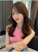 大人可愛い色っぽさ。韓国くびれヘアレイヤーカット薄め前髪