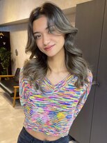 サニー 渋谷(SUNNY) ハイライト、レイヤーカット、バレイヤージュ、グレージュ