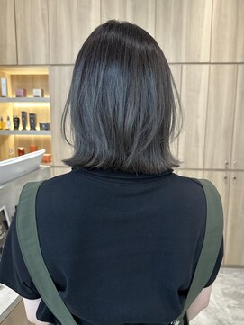 ウェイズトウキョウ 新宿店(Ways TOKYO) レイヤーカット　ミディアムヘア　外ハネボブ