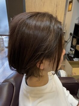 イーズの写真/一人ひとりの骨格/髪質/クセを見極めた似合わせスタイルの提案を♪どこから見ても美シルエット◇