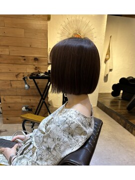 チリンバイロストシティー(Chillin by LOSTCITY) 切りっぱなしボブ