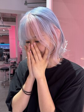 ダズリングディア(Dazzling Deer) 水色/ピンク/ボブ/ベース