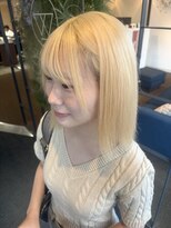 ダブル アンダーバー サロン(W_SALON) 【W_SALON 河原町】ハイトーン×ショートボブ