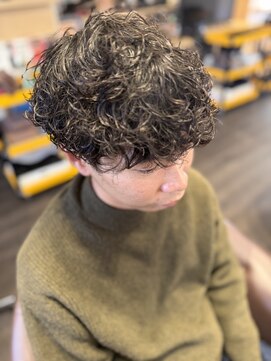 ジャンプザチーター 2nd(JUMP the cheetah) 王道スパイラル特化パーマ