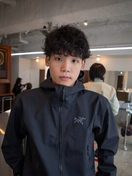 トゥ(TOE) シャドウパーマ