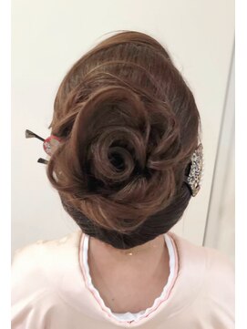 Takakostyle 豪華バラ和髪 別途 ３００円 L ブリエ Briller のヘアカタログ ホットペッパービューティー