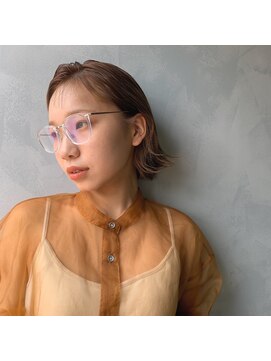 レニー(Reny) ベージュ×切りっぱなしボブ◎20代30代40代