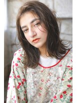 カライング(ing)&nbsp;【+～ing 】流し上げ外ハネレイヤーミディ【柳沼くるみ】