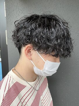 カインド(KIND) 【kinD】波巻きパーマ