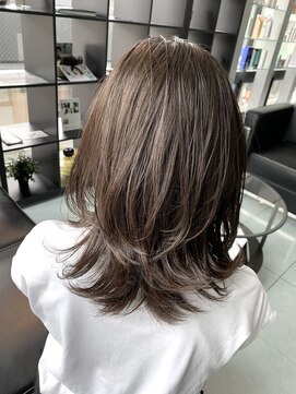 セバスティアン(SEBASTIAN) 大人レイヤー