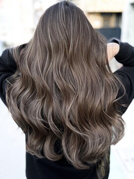 ジル ブラン 福岡(JIL BLAN) 12月6日当日予約可能/大人細めハイライトレイヤーカット/天神