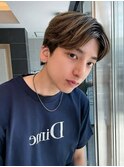 センターパート韓国メンズヘアカルマパーマ