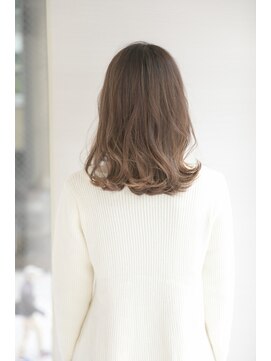ルルディ バイ アフロディーテ銀座(luludi by APHRODITE) グレージュカラー/シルキーベージュ/斜めバング/銀座/髪質改善