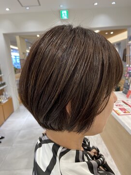 アテナ アヴェダ(ATENA AVEDA) 大人ショートボブ 30代40代50代にオススメ