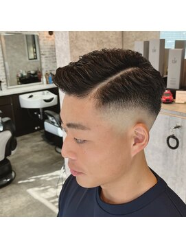 ヘアサロン シュウ 【戸田公園5分/メンズバーバー】緩めアイロンパーマ