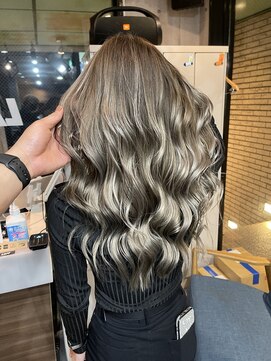 ラフ(LAFF) #バレイヤージュ#グレージュカラー#ボブウルフ#ココアベージュ