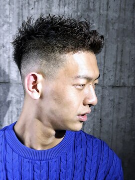 モイ(moy) フェードカット メンズパーマ メンズカット〔浅草/上野/蔵前〕