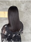ツヤ感たっぷりしなやかストレート＊*
